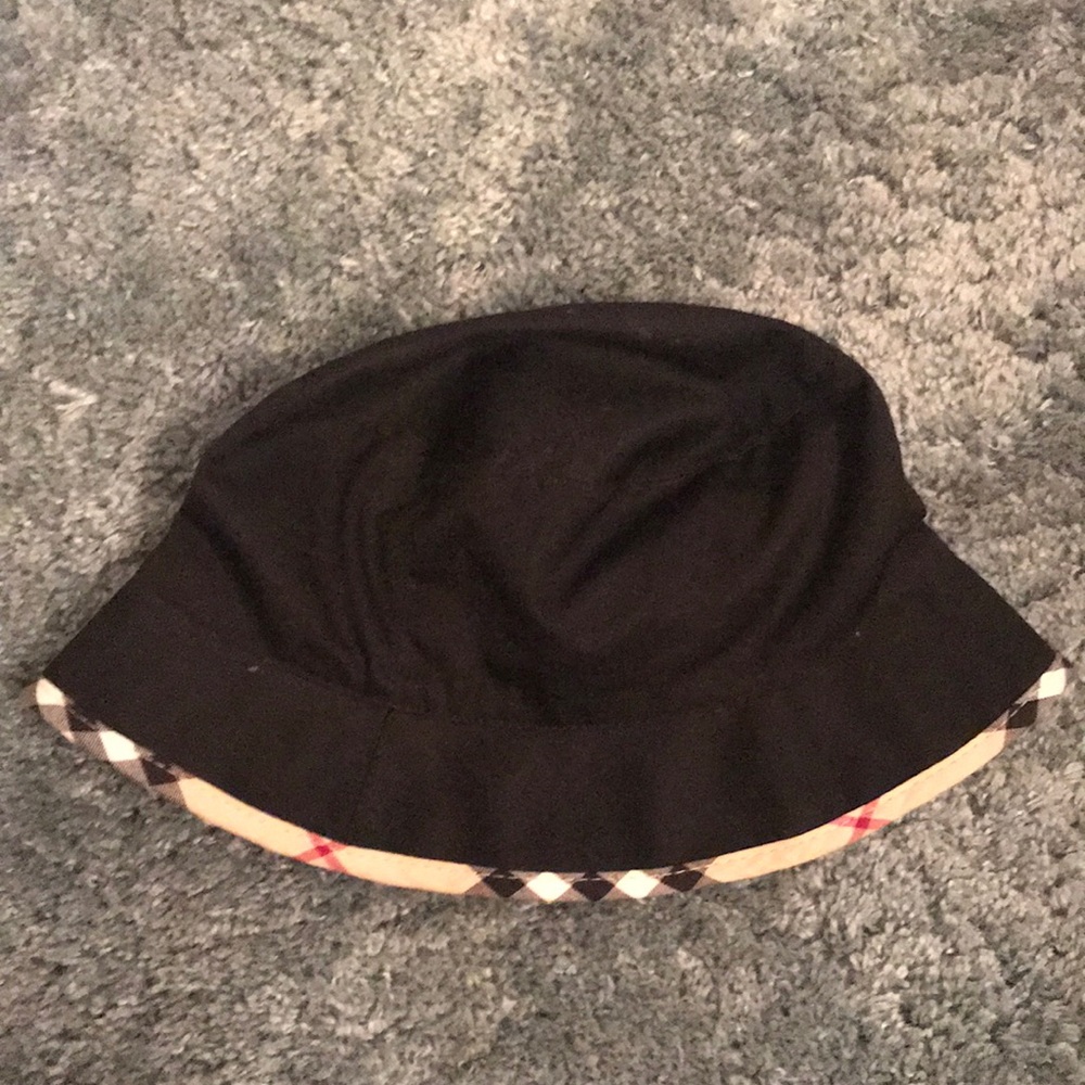 Burberry bucket rain hat
